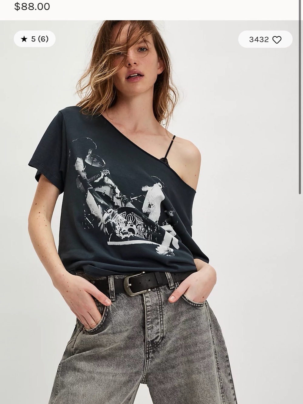 Daydreamer Queen 1975 Night at the Poseidon XL Off-the-shoulder Band Tee